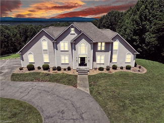 261 Helaman Way, Mount Airy, NC 27030