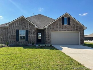 129 Chandler Ln, Sulphur, LA 70665