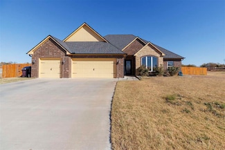 14068 NE Prairie Hill Cir, Elgin, OK 73538
