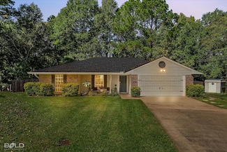 8503 Hollow Bluff Dr, Haughton, LA 71037
