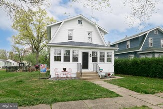 815 3rd St, Beverly, NJ 08010