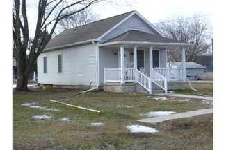 415 W Division St, Colfax, IA 50054