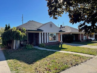 7272 Nightingale St, Dearborn Heights, MI 48127