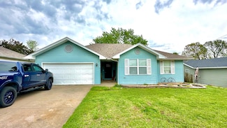 414 Barnard Ave, Rogersville, MO 65742