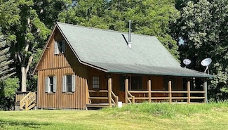 11 Cedar Ln N, Putnam, IL 61560