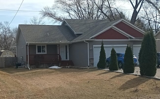 2942 Edgerton St, Saint Paul, MN 55117