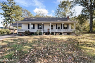 540 Douglas Rd, Hernando, MS 38632
