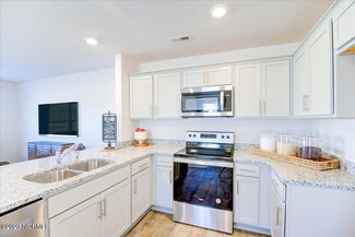 3404 Alibird Ln, Carthage, NC 28327