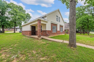 10315 Budtime Ln, Dallas, TX 75217