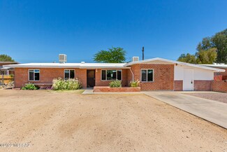 960 W Schafer Dr, Tucson, AZ 85705