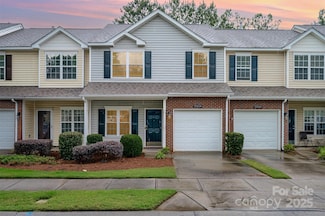 15554 Stronvar House Ln, Charlotte, NC 28277