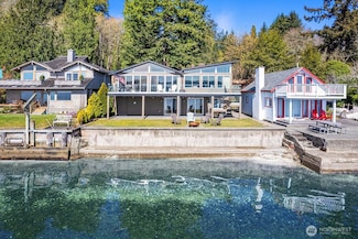 11613 SW Shawnee Rd, Vashon, WA 98070