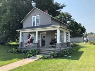 403 E Walnut St, Argos, IN 46501