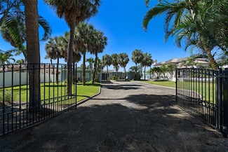 1300 Gulf Blvd, Belleair Beach, FL 33786