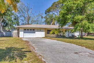 2640 Amanda Dr, Sarasota, FL 34232