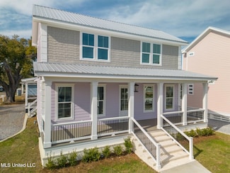 254 W Second St, Pass Christian, MS 39571