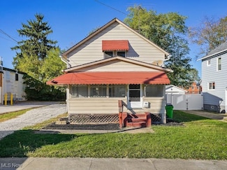 1371 Benton St, Barberton, OH 44203