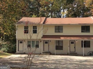 130 Meadowbrook Ct Unit B, Fayetteville, GA 30215