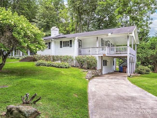330 Johnson Branch Rd, Maggie Valley, NC 28751
