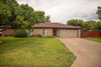 1403 Charles Ave, Panhandle, TX 79068