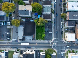 679 Grove St, Irvington, NJ 07111