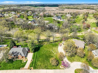 6623 Fox View Dr, Fort Russell Township, IL 62025