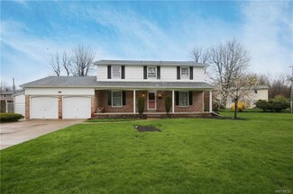 69 Cherrywood Dr, Williamsville, NY 14221
