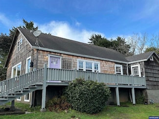 1115 SW Harbor Ave, Lincoln City, OR 97367