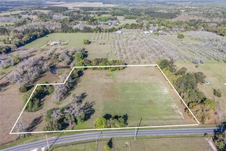 631 N State Road 21, Hawthorne, FL 32640