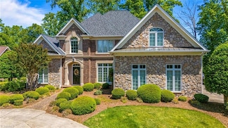 113 Mcmichael Ct, Clemmons, NC 27012