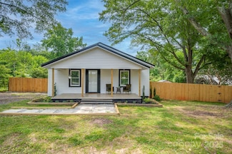 516 Boss Moore Rd, Ellenboro, NC 28040