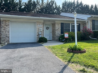 18035 Pin Oak Rd, Hagerstown, MD 21740
