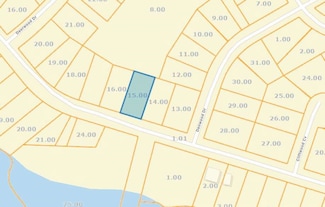 826 Crestwood Dr, Saulsbury, TN 38067