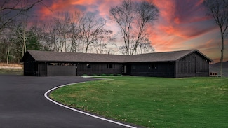 125 Mapes Rd, Barryville, NY 12719