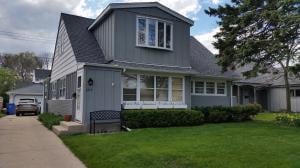 6015 N Shoreland Ave, Milwaukee, WI 53217