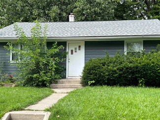 4320 Warsaw St, Fort Wayne, IN 46806