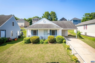 1314 3rd St, Waynesboro, VA 22980