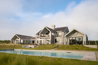 10 Maxey Pond Rd, Nantucket, MA 02554