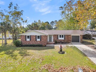 7645 Mendelwood Dr, North Charleston, SC 29418