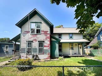 47 Straight Ave SW, Grand Rapids, MI 49504