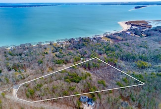 11200 N Bayview Rd, Southold, NY 11971