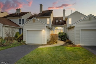 10 Kerri Ln, Lincoln Park, NJ 07035