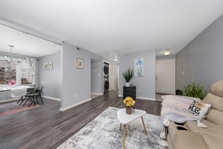 25 Rockland St Unit 3, West Roxbury, MA 02132