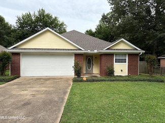 444 Riverbend Dr, Byram, MS 39272
