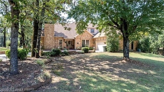 706 E Taylor Dr, Sallisaw, OK 74955