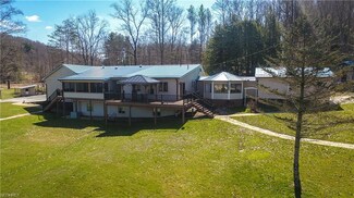9227 Township Road 82, Millersburg, OH 44654