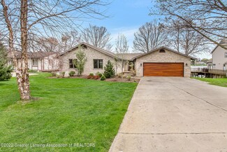 1107 W Geneva Dr, Dewitt, MI 48820