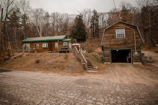 22 Chase Ave, Mexico, ME 04257