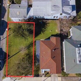 705 12th St, Galveston, TX 77550
