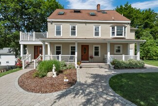 7 Dean St, Stoneham, MA 02180